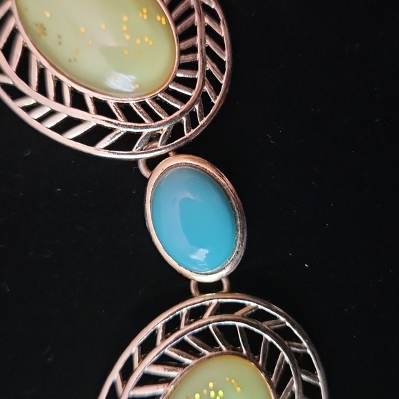 LIZ Claiborne Necklace - Picture 5 of 6